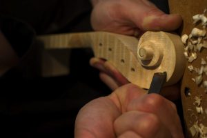 14-Sculpting the scroll with a gouge-nicolas-gilles-violin-maker-montpellier-villeneuvette-france